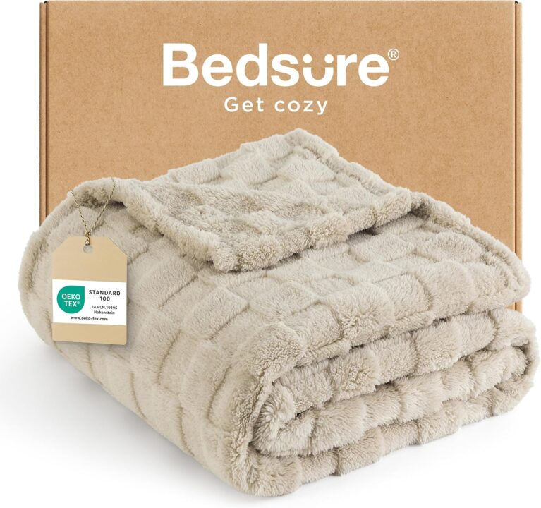 Throws & Blankets